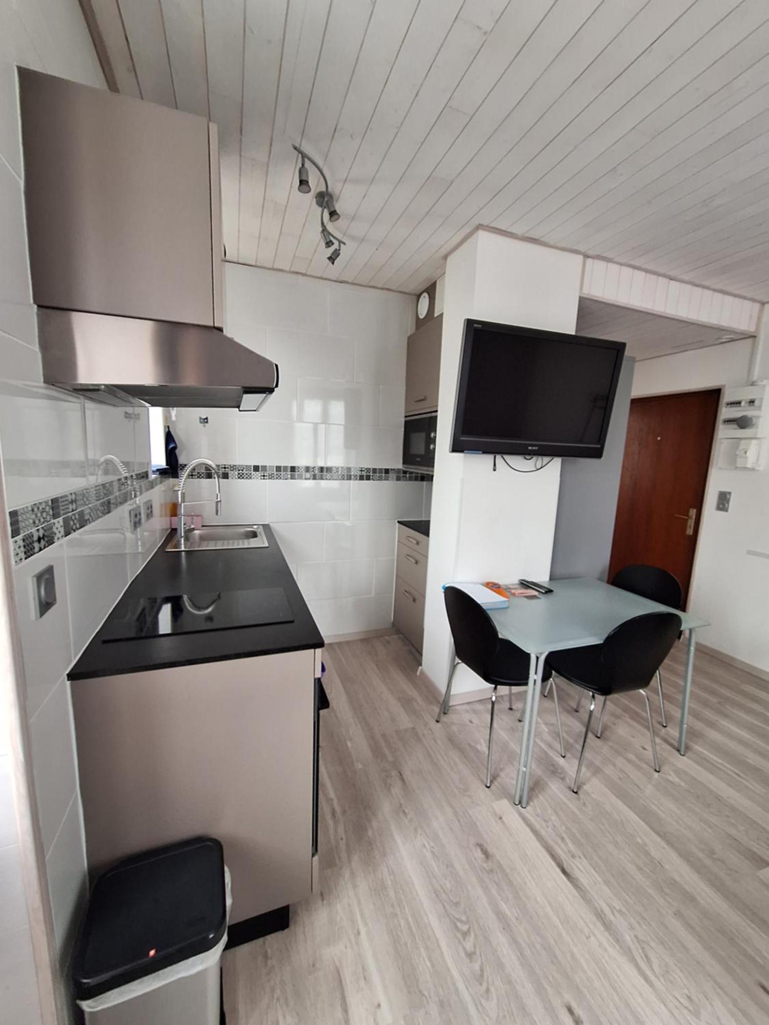 Superbe - La Fresnaie - Studio Rénové proche Hyper Centre Les Rousses Extérieur photo